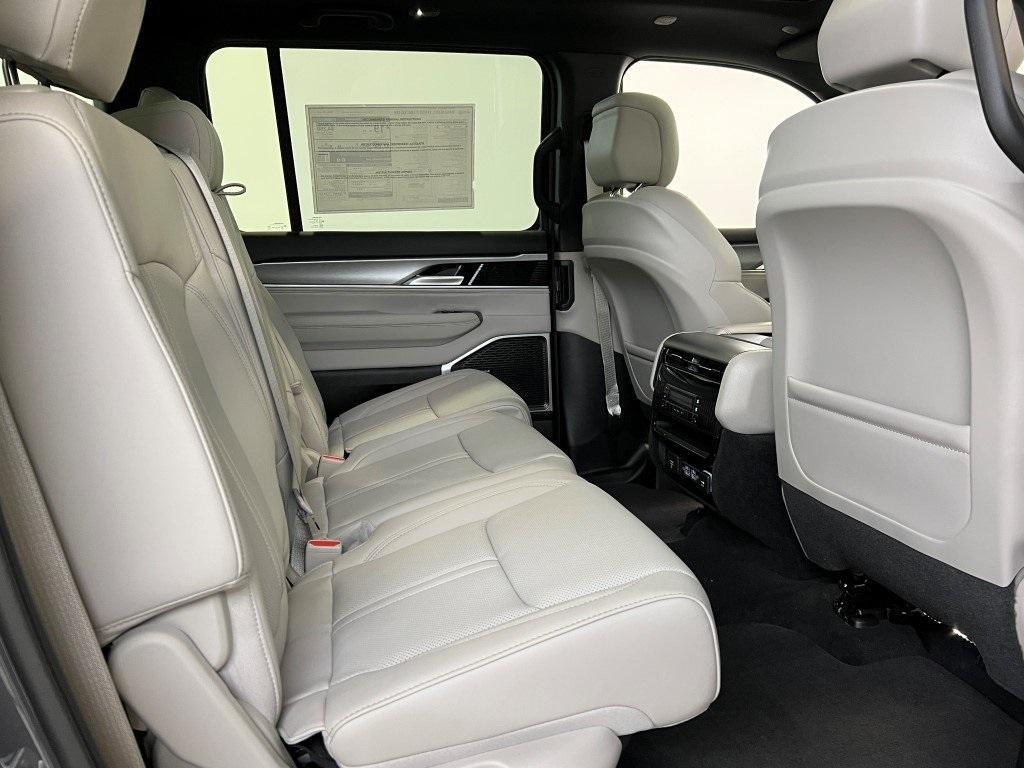 new 2025 Jeep Wagoneer L car, priced at $71,804