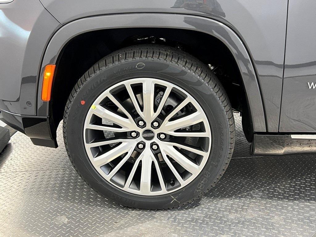 new 2025 Jeep Wagoneer L car, priced at $71,804