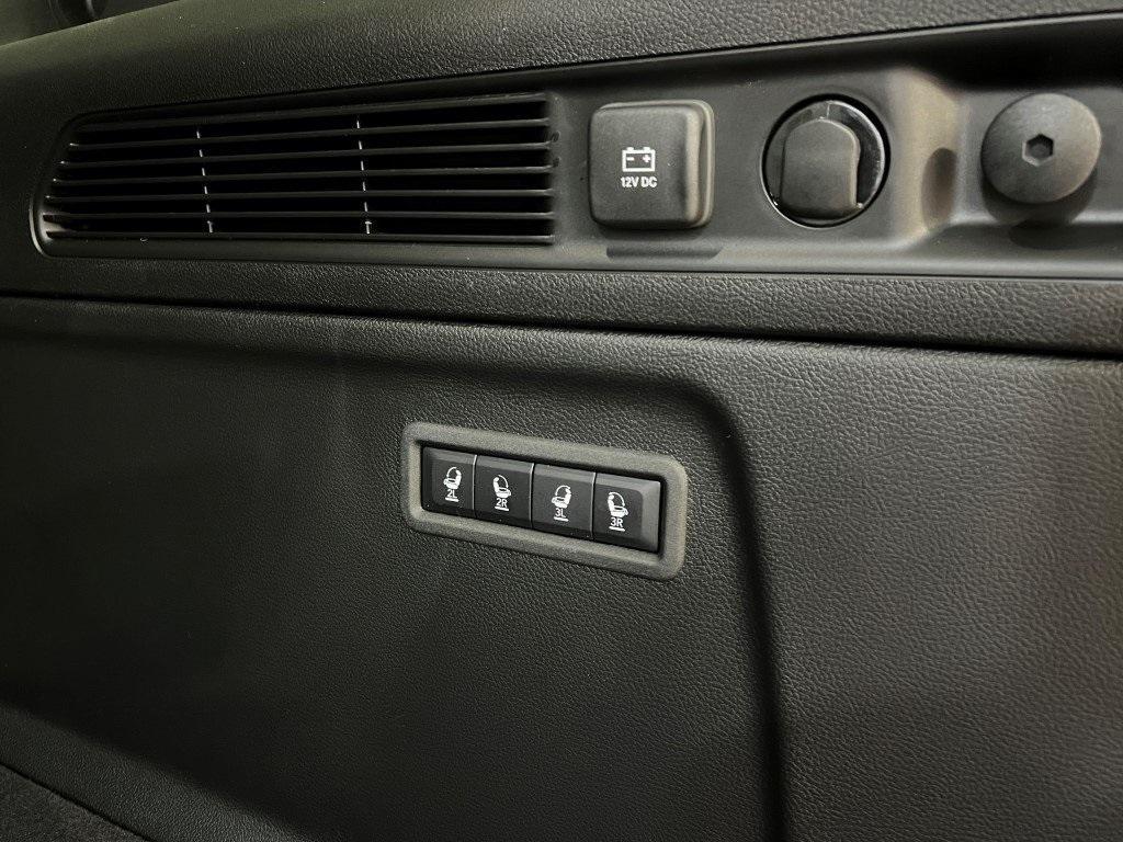 new 2025 Jeep Wagoneer L car, priced at $71,804