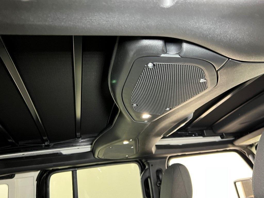 new 2026 Jeep Wrangler car, priced at $46,379