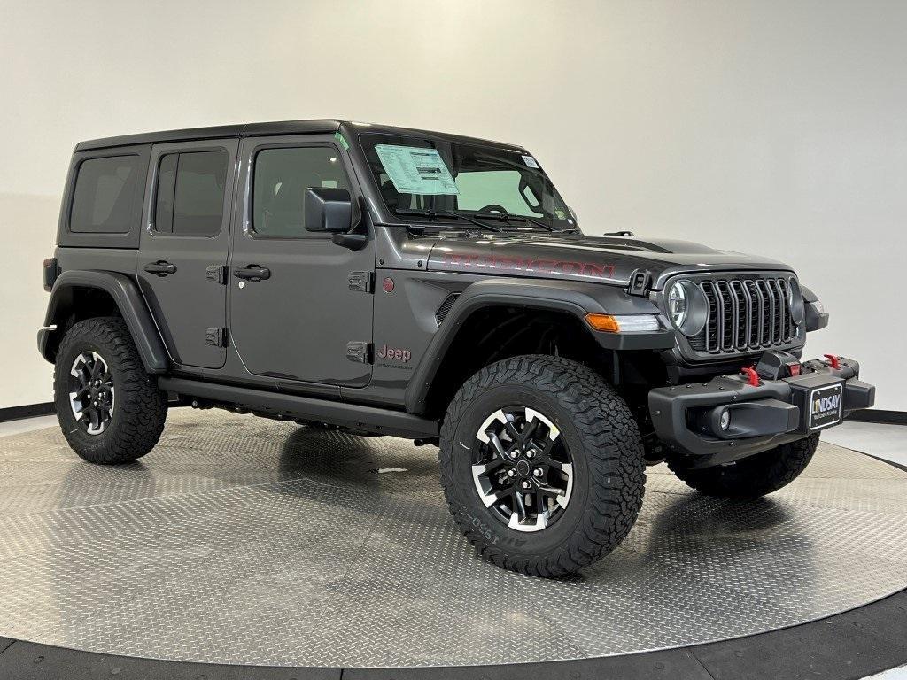 new 2025 Jeep Wrangler car, priced at $61,670