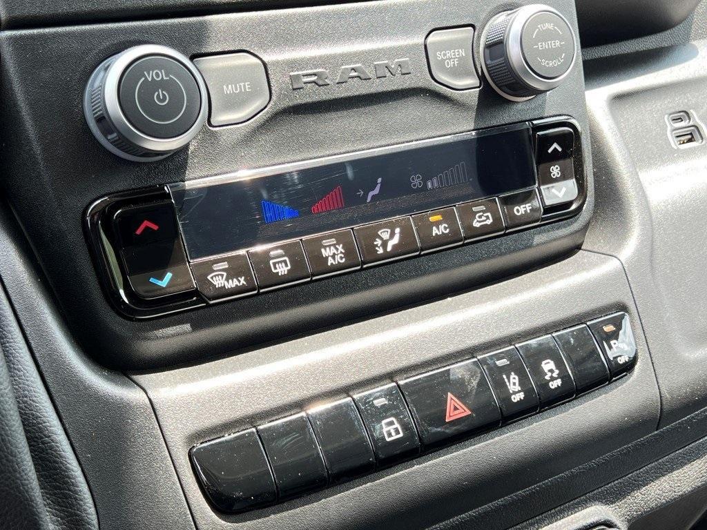 new 2025 Ram ProMaster 2500 car, priced at $49,699
