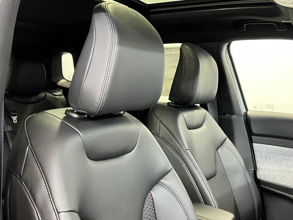 new 2025 Jeep Compass car, priced at $32,567