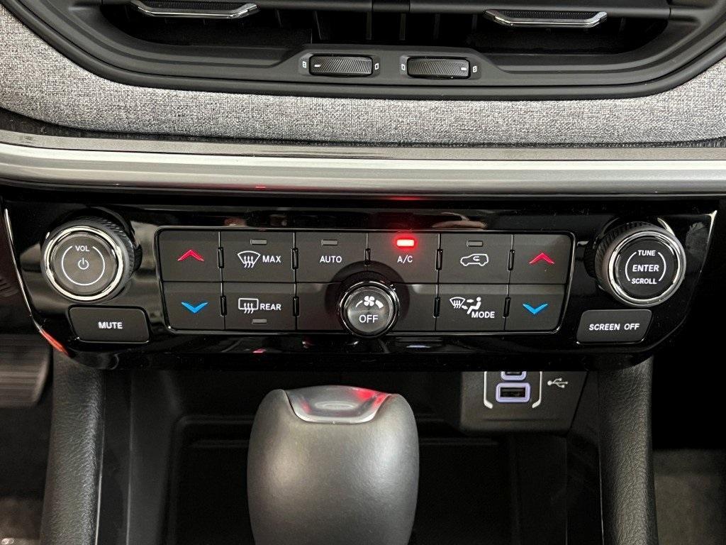 new 2025 Jeep Compass car, priced at $32,567