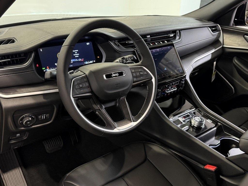 new 2025 Jeep Grand Cherokee L car, priced at $50,178