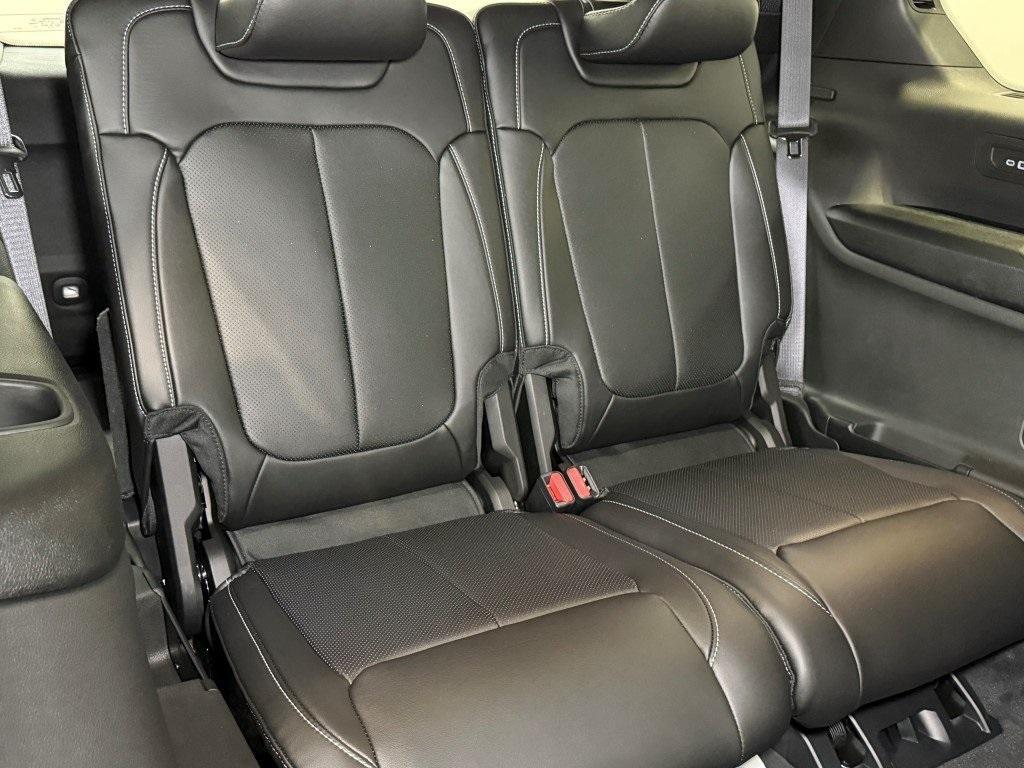 new 2025 Jeep Grand Cherokee L car, priced at $50,178