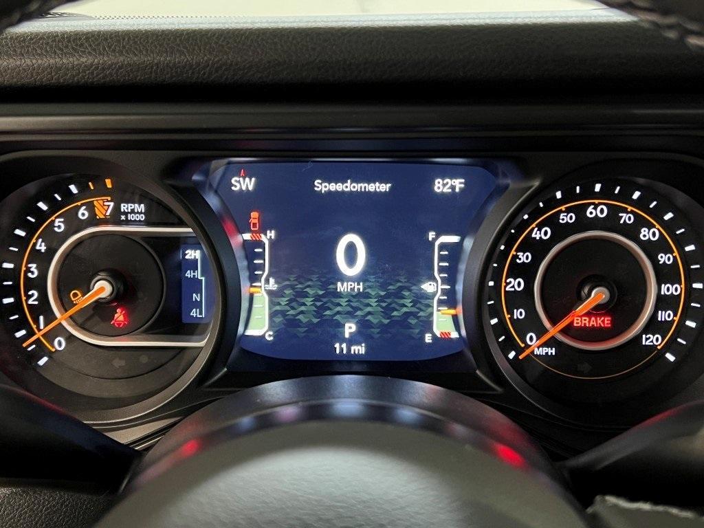 new 2025 Jeep Gladiator car, priced at $43,999