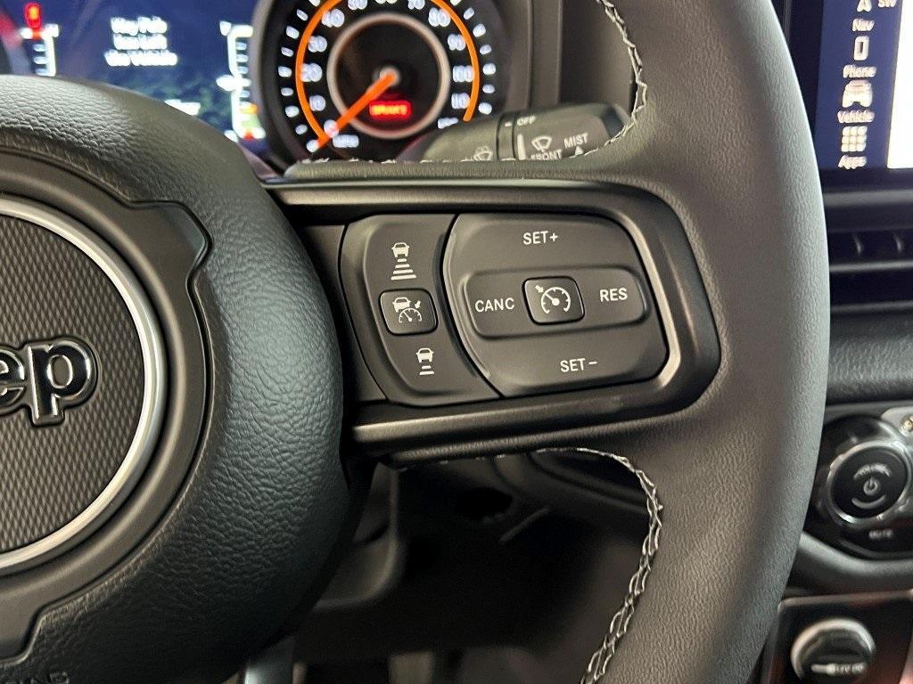 new 2025 Jeep Gladiator car, priced at $43,999