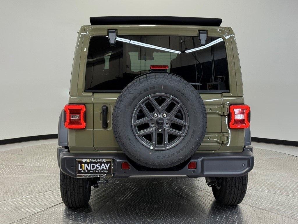 new 2025 Jeep Wrangler car, priced at $47,733