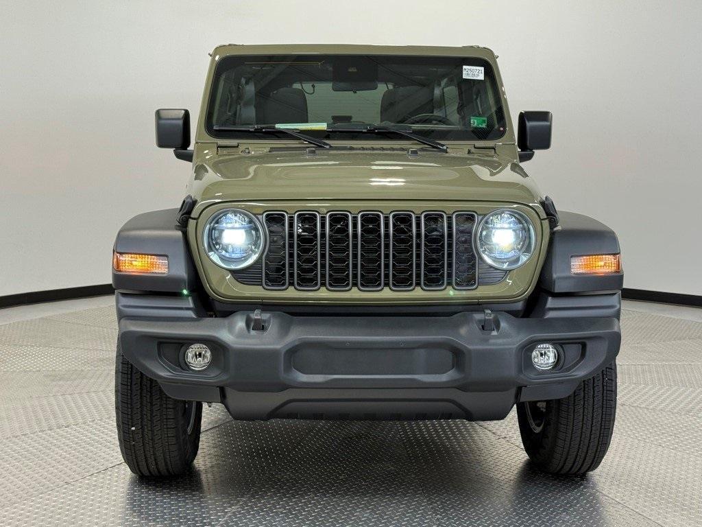 new 2025 Jeep Wrangler car, priced at $47,733