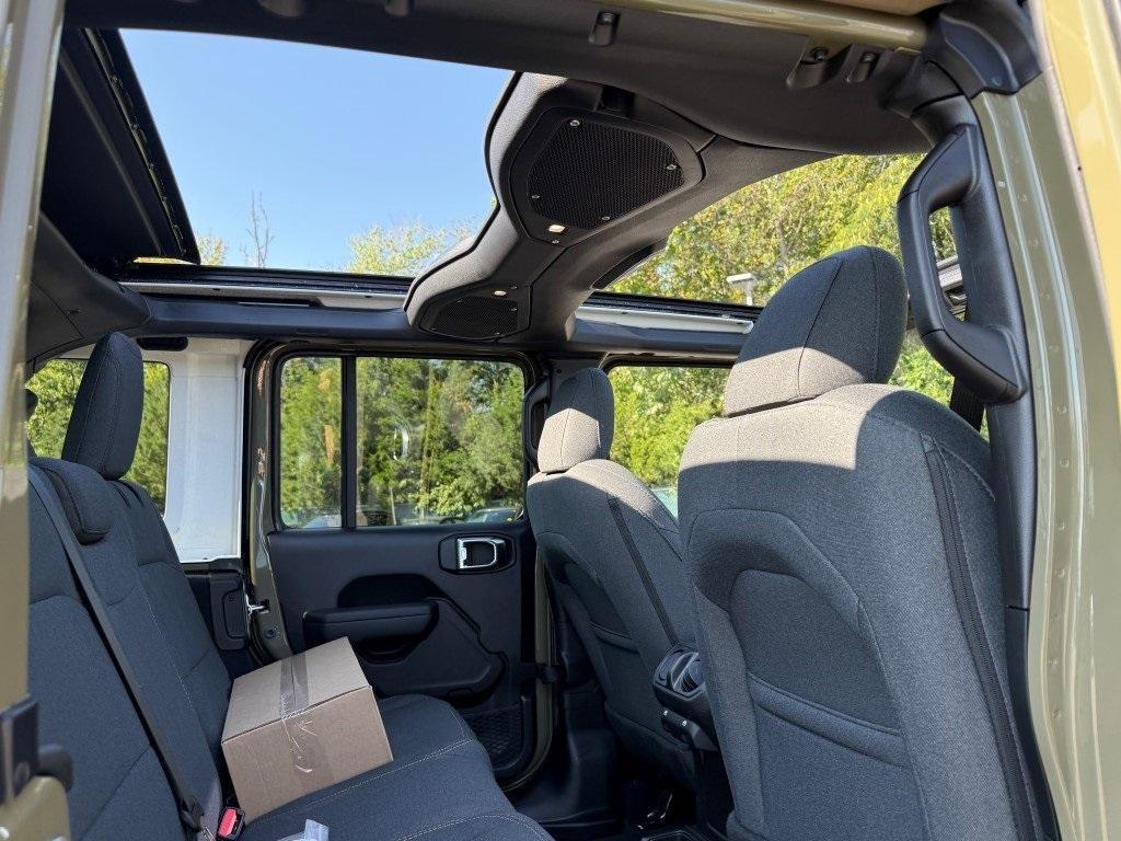 new 2025 Jeep Wrangler car, priced at $49,233