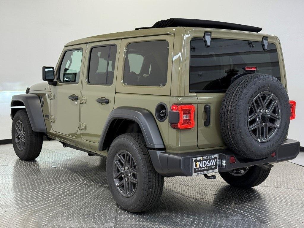 new 2025 Jeep Wrangler car, priced at $47,733