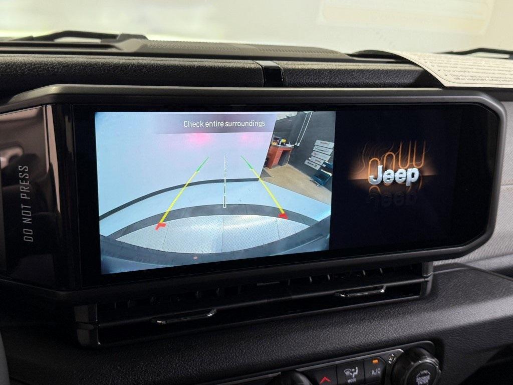 new 2025 Jeep Wrangler car, priced at $47,733