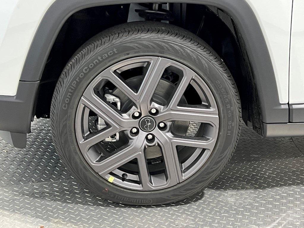 new 2026 Jeep Compass car, priced at $33,898