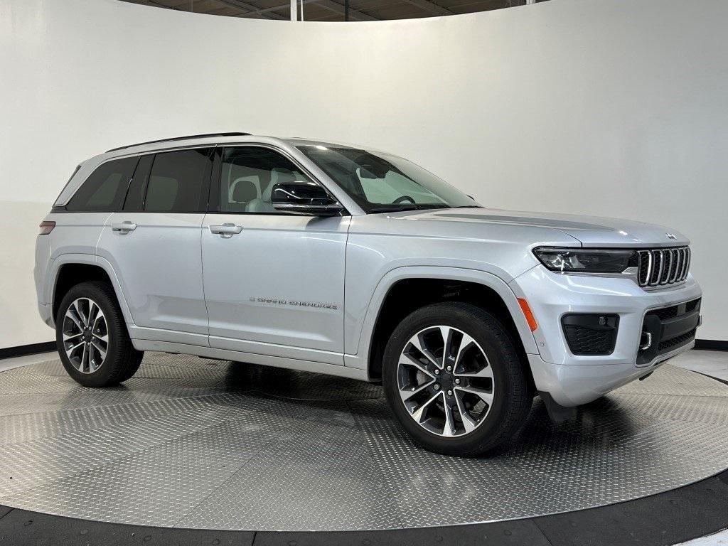 used 2022 Jeep Grand Cherokee car, priced at $39,800