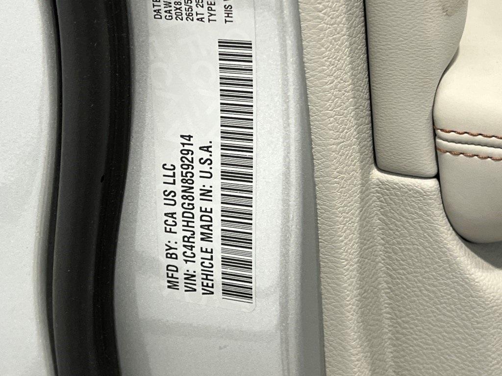 used 2022 Jeep Grand Cherokee car, priced at $39,800