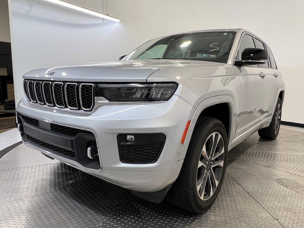 used 2022 Jeep Grand Cherokee car, priced at $39,800
