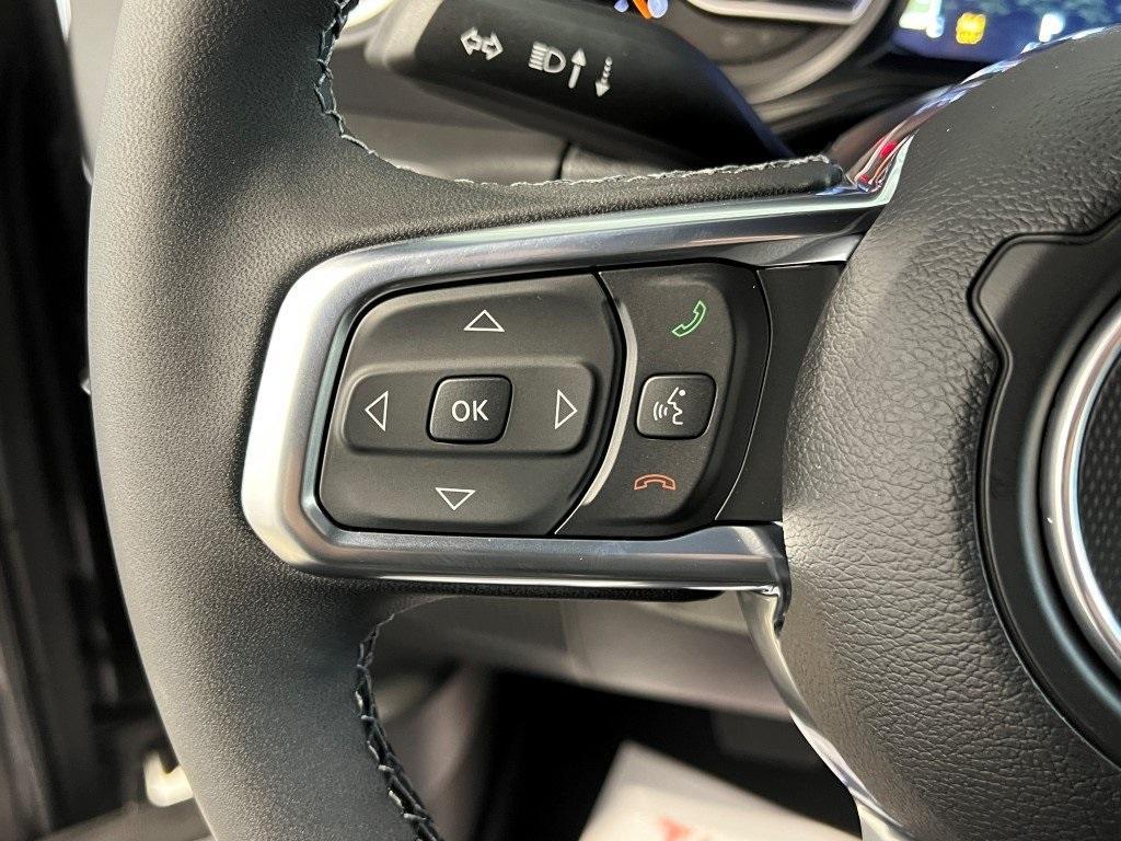 new 2025 Jeep Wrangler car, priced at $47,455