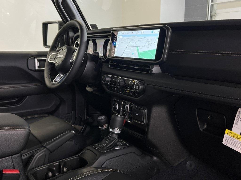 new 2025 Jeep Wrangler car, priced at $47,455