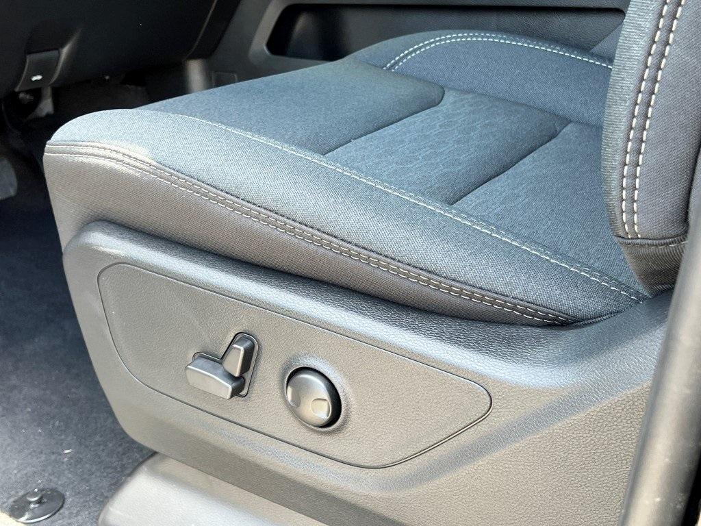new 2025 Ram 1500 car, priced at $54,162