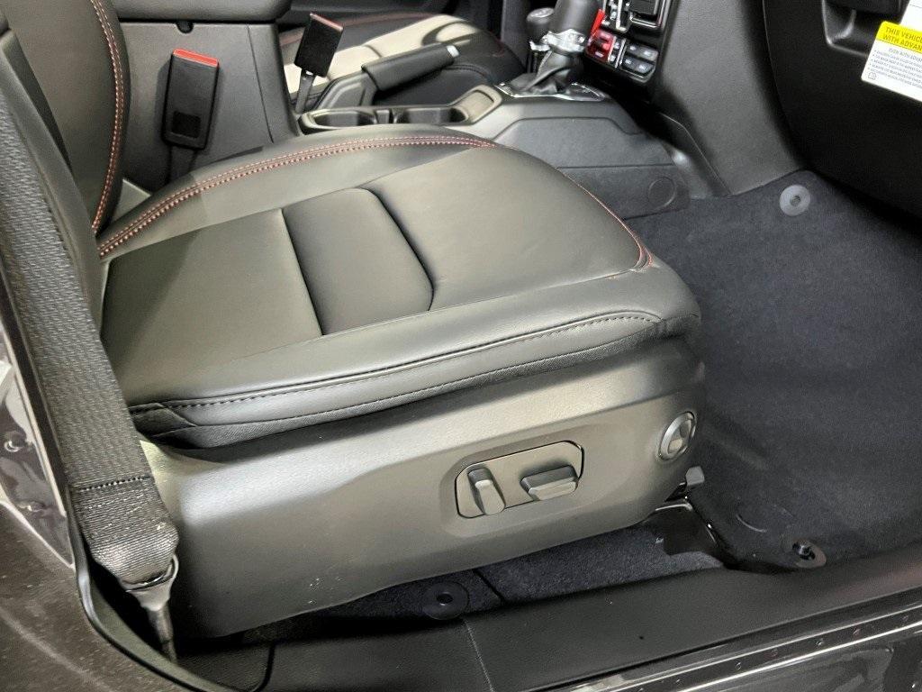 new 2026 Jeep Wrangler car, priced at $61,646