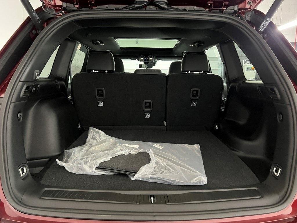 new 2025 Jeep Grand Cherokee car, priced at $47,862