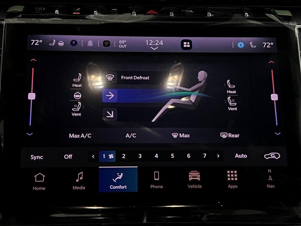new 2025 Jeep Grand Cherokee car, priced at $47,862