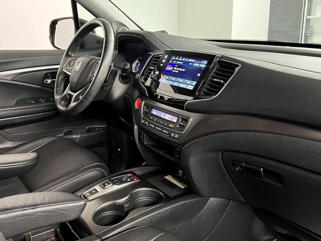 used 2022 Honda Pilot car, priced at $35,000