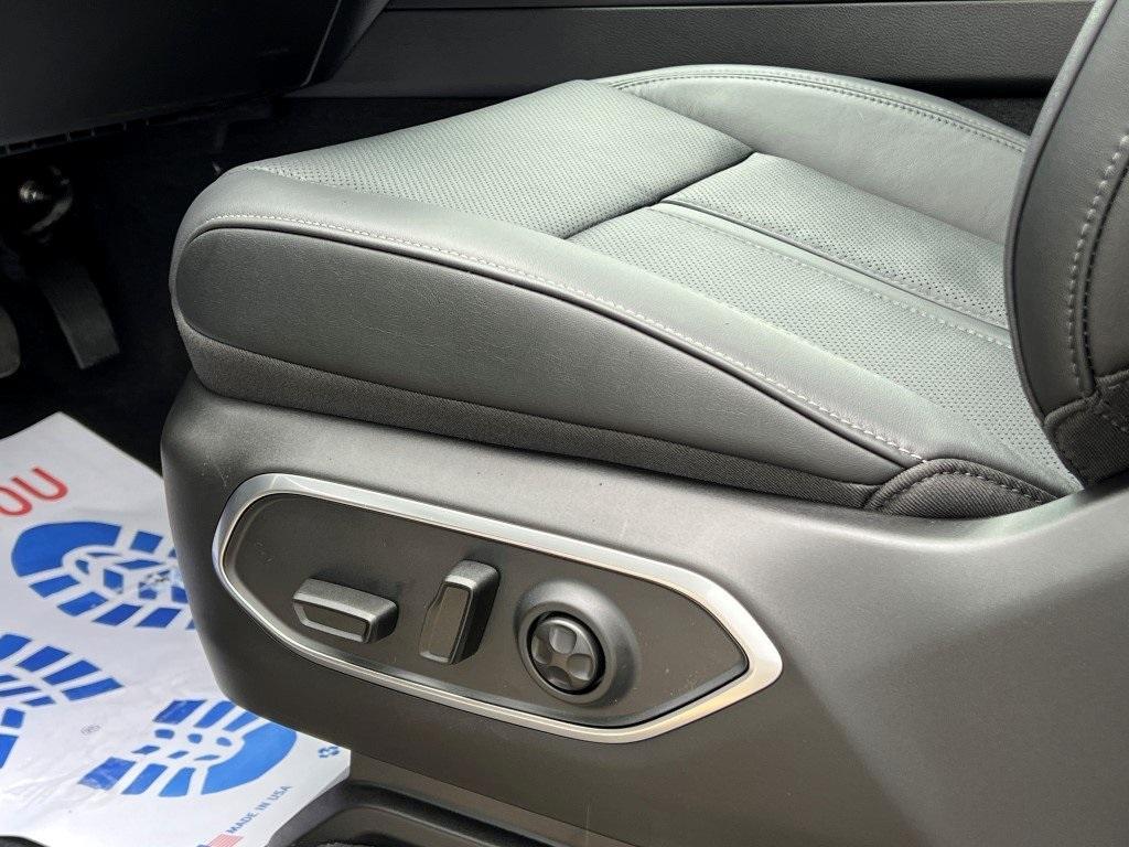 new 2025 Jeep Wagoneer car, priced at $78,415