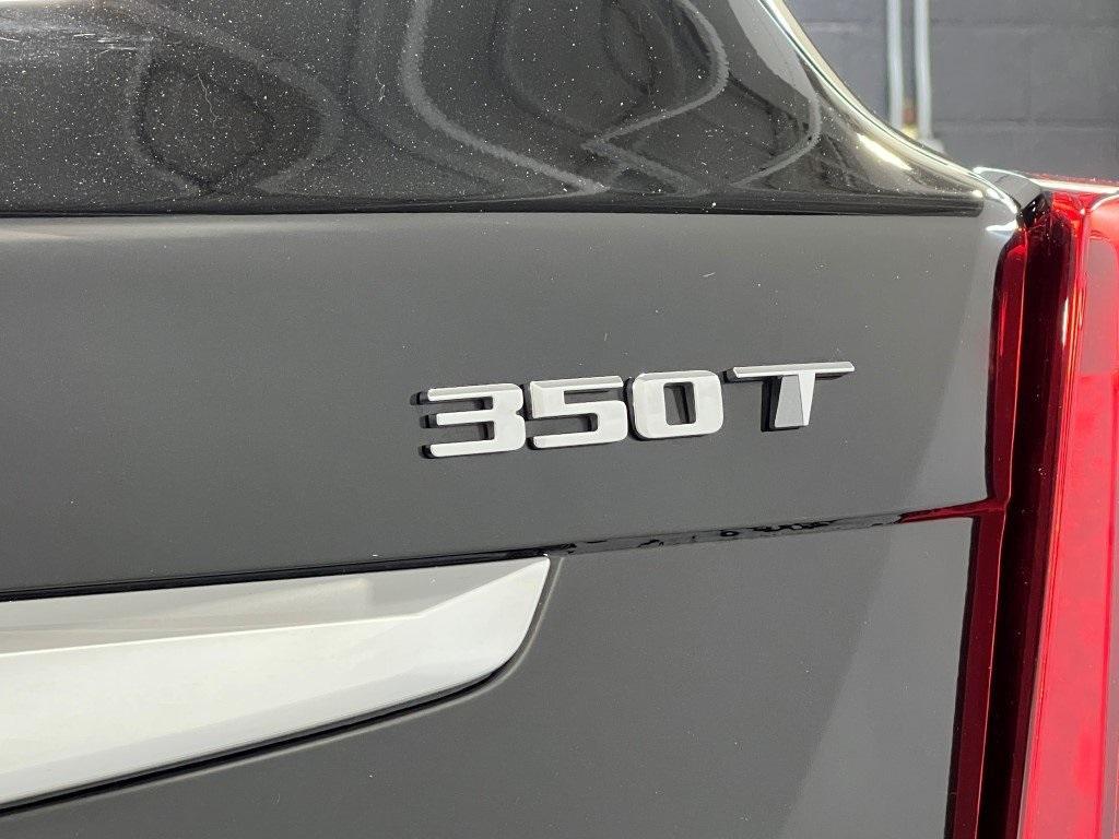 used 2022 Cadillac XT5 car, priced at $32,300