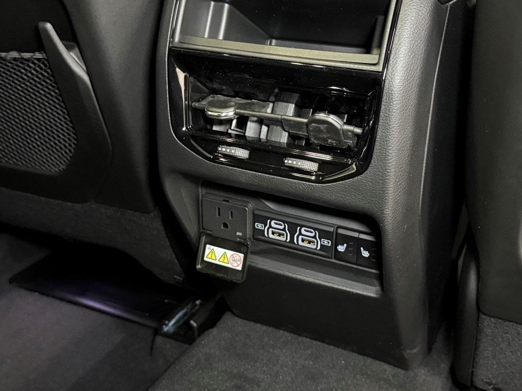 new 2025 Jeep Grand Cherokee car, priced at $57,261