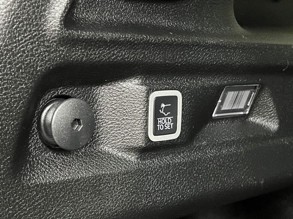 used 2022 Jeep Grand Cherokee L car, priced at $31,200