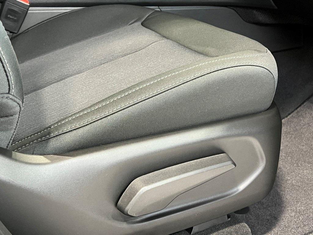 new 2025 Jeep Grand Cherokee L car, priced at $40,130