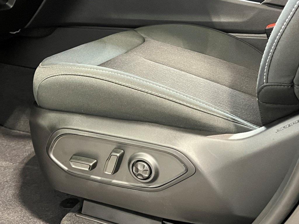 new 2025 Jeep Grand Cherokee L car, priced at $40,130