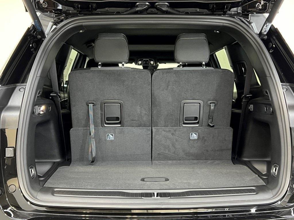 new 2025 Jeep Grand Cherokee L car, priced at $40,130