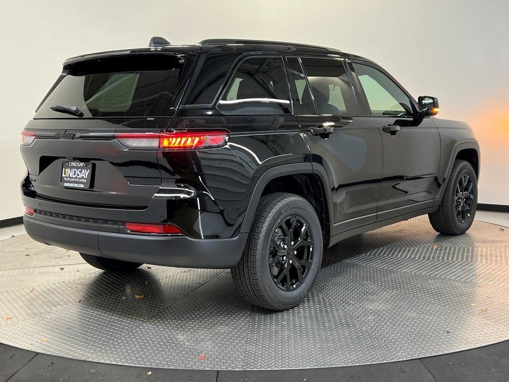 new 2025 Jeep Grand Cherokee car, priced at $41,668