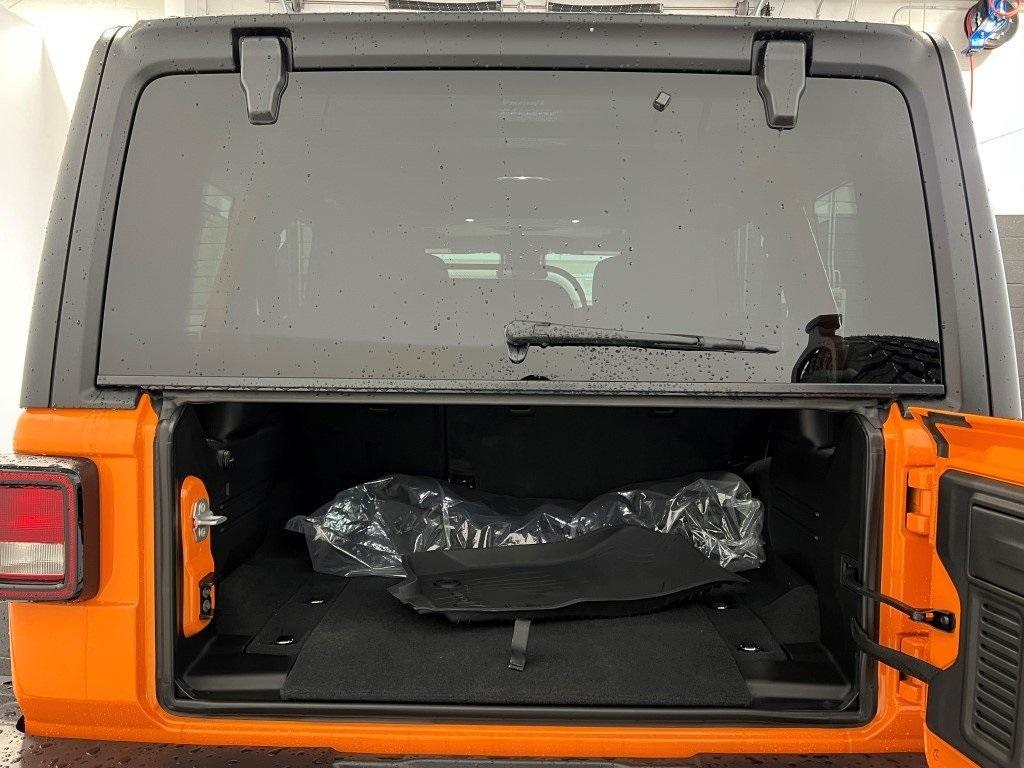 new 2025 Jeep Wrangler car