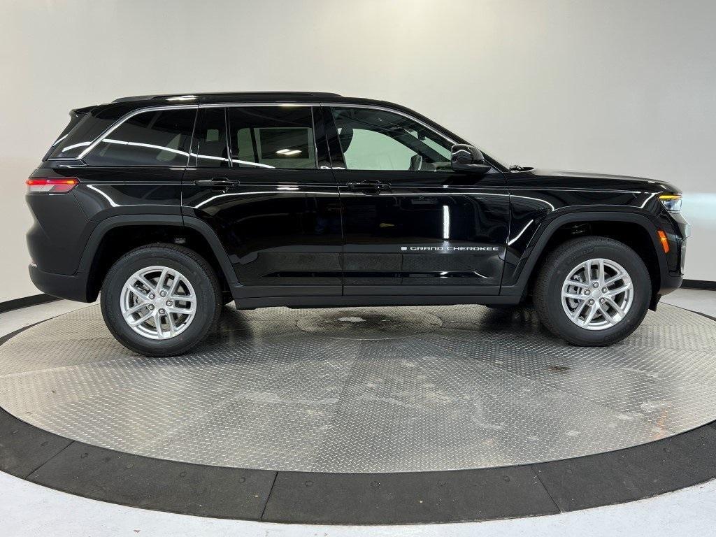 new 2025 Jeep Grand Cherokee car, priced at $38,616