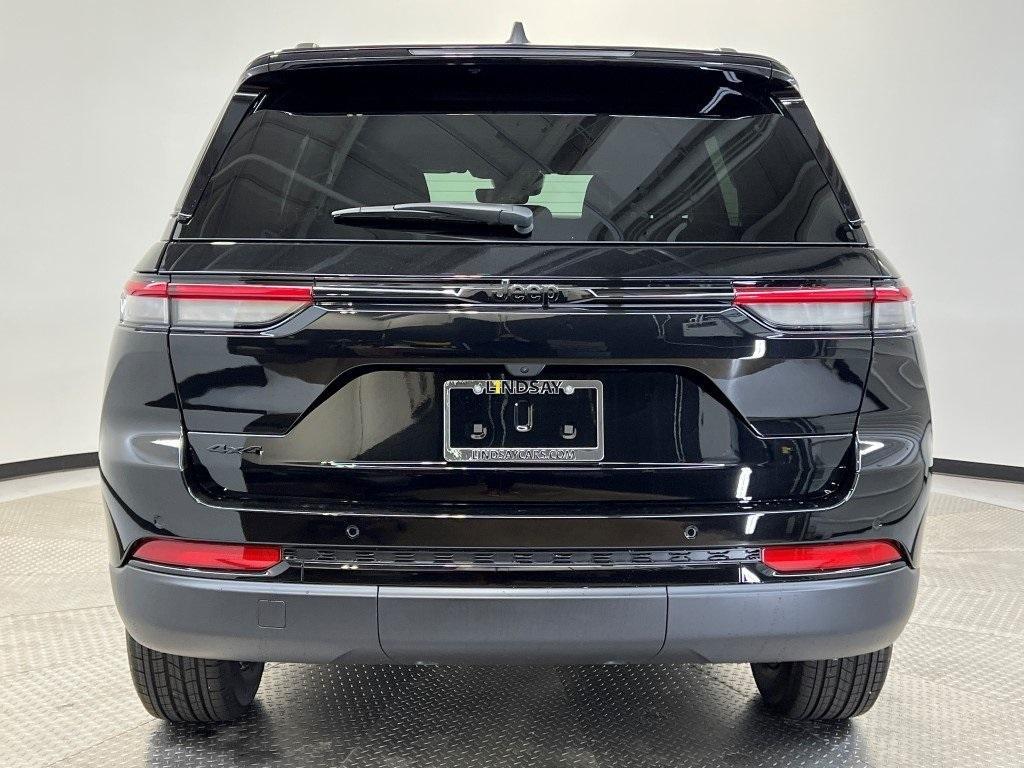 new 2025 Jeep Grand Cherokee car, priced at $40,898