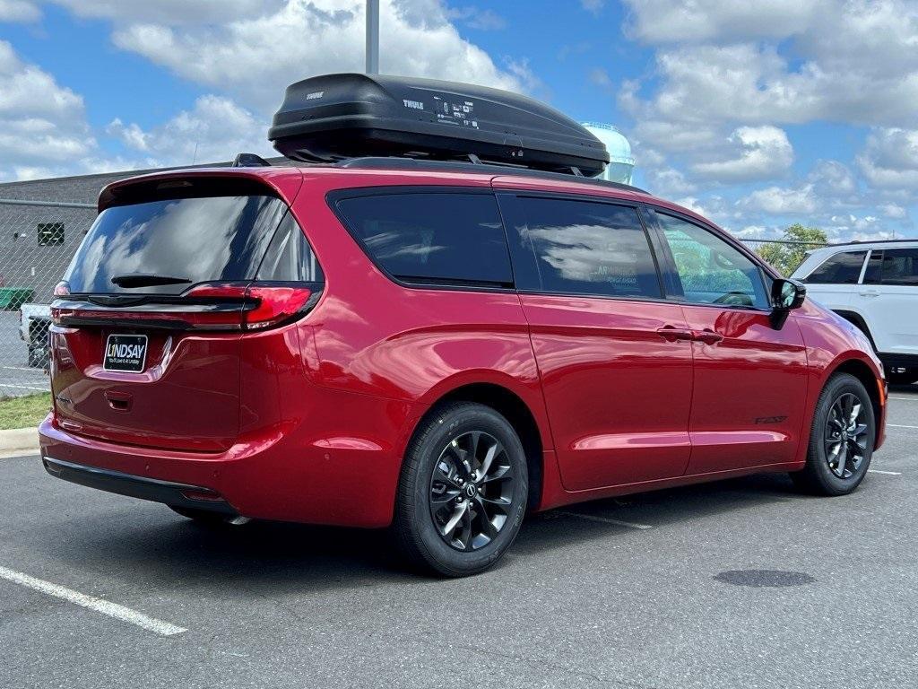 new 2025 Chrysler Pacifica car, priced at $40,810