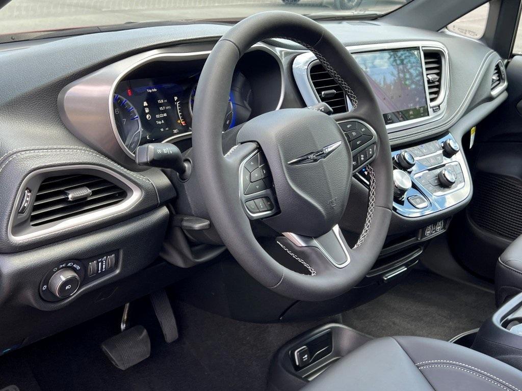 new 2025 Chrysler Pacifica car, priced at $40,810