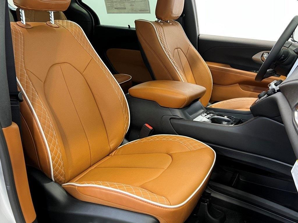 new 2026 Chrysler Pacifica car, priced at $52,617