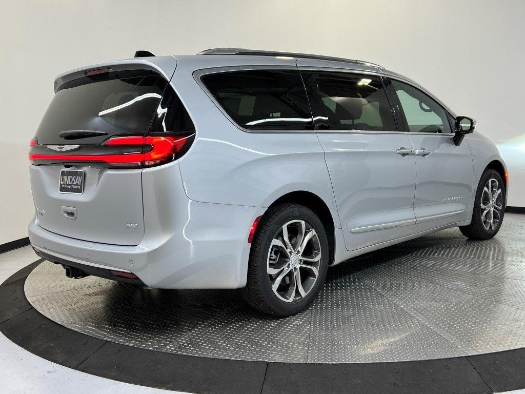 new 2026 Chrysler Pacifica car, priced at $52,617