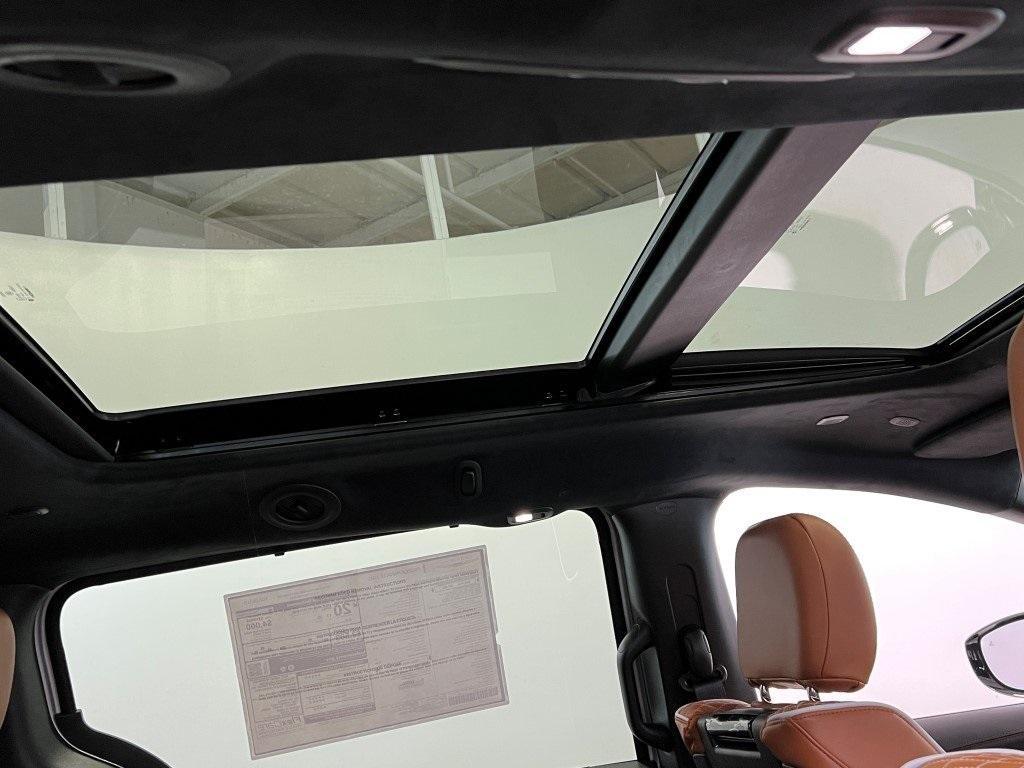 new 2026 Chrysler Pacifica car, priced at $52,617