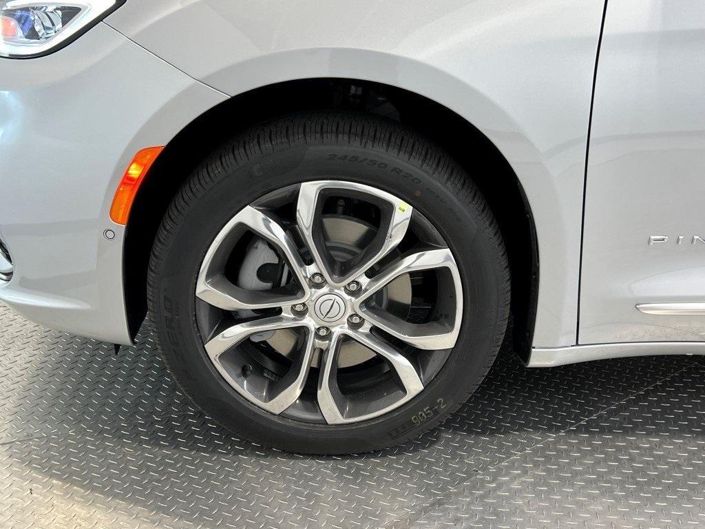 new 2026 Chrysler Pacifica car, priced at $52,617
