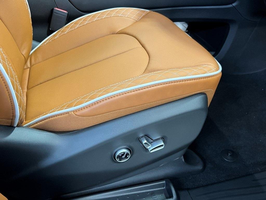 new 2026 Chrysler Pacifica car, priced at $52,617