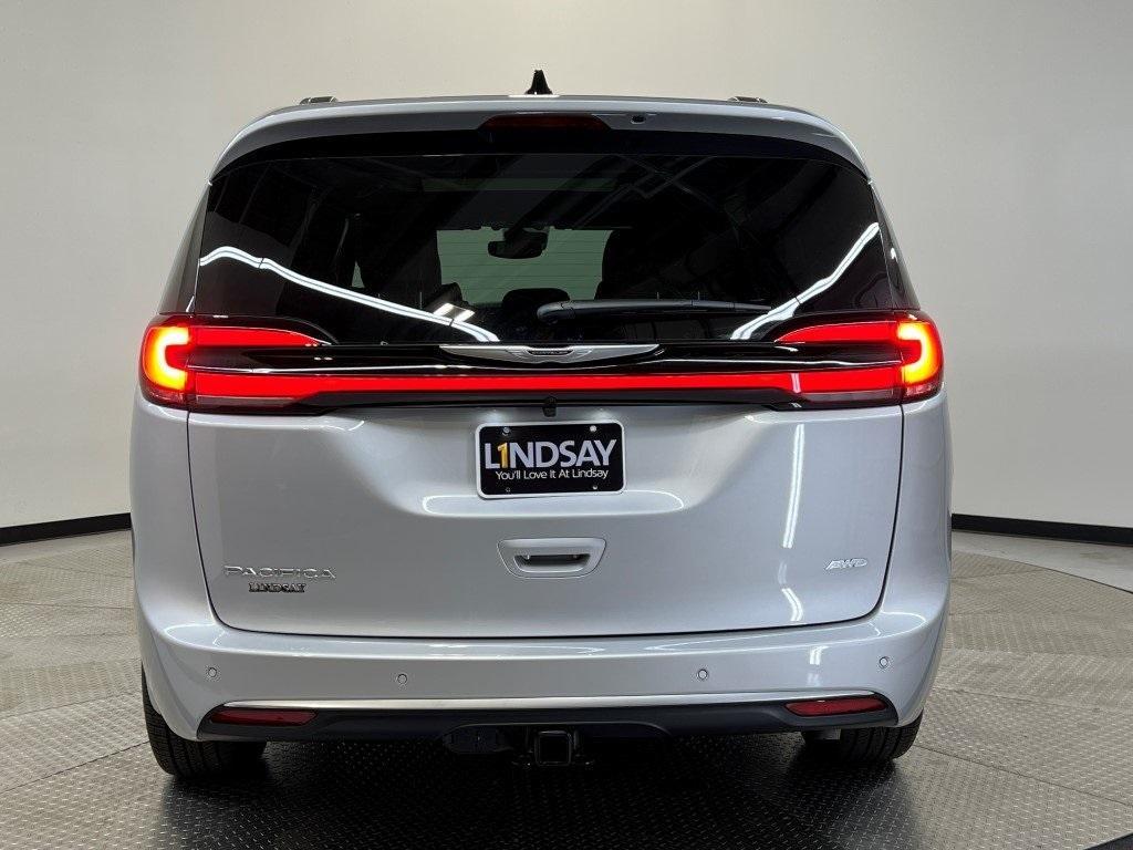 new 2026 Chrysler Pacifica car, priced at $52,617