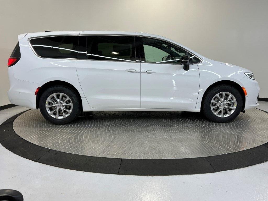 new 2025 Chrysler Pacifica car, priced at $45,500