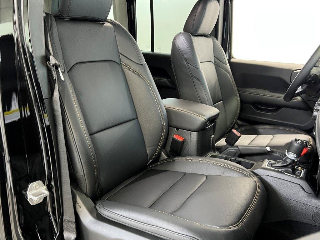 new 2026 Jeep Wrangler car, priced at $52,346