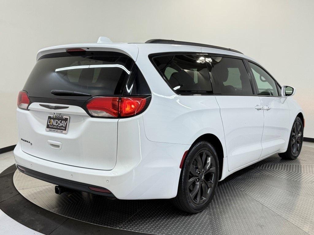 used 2018 Chrysler Pacifica car, priced at $15,900